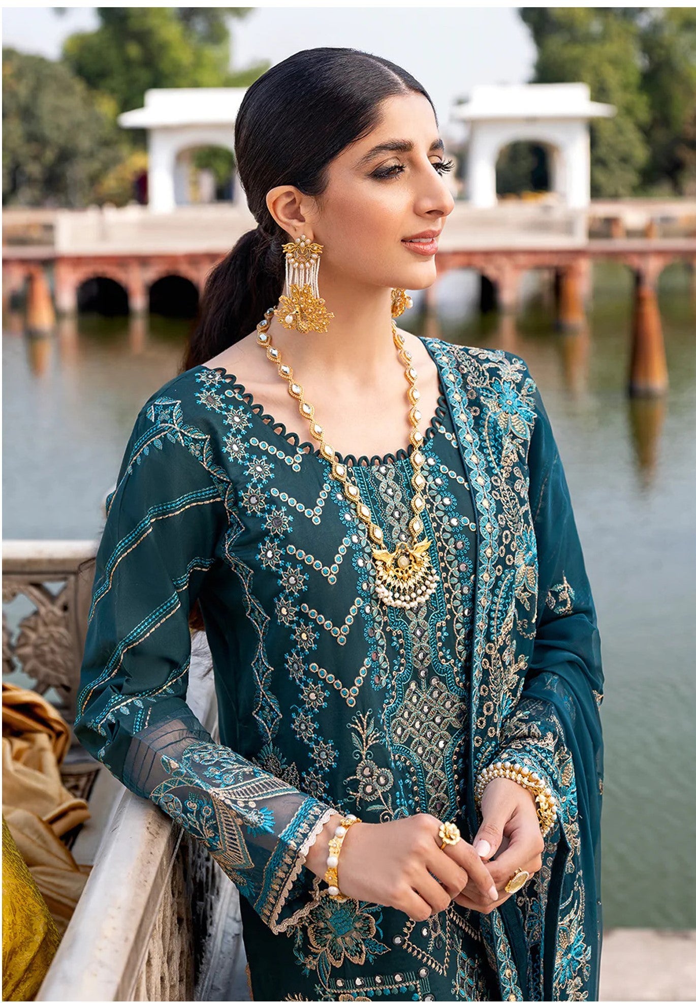Teal Blue Colour Georgette Suit