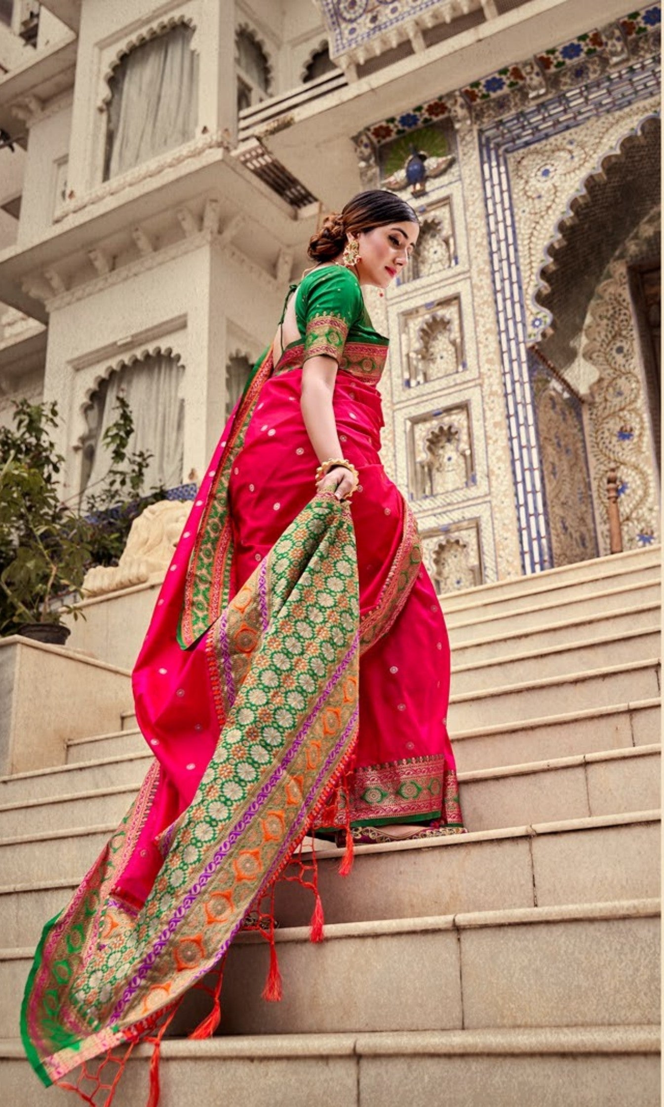 Pink Colour Designer Weaving Work Soft Silk Saree