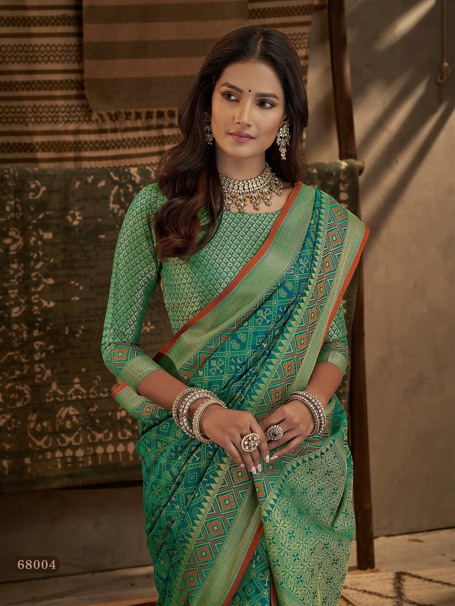 Beautiful Rama Green Banarasi Patola Silk Saree