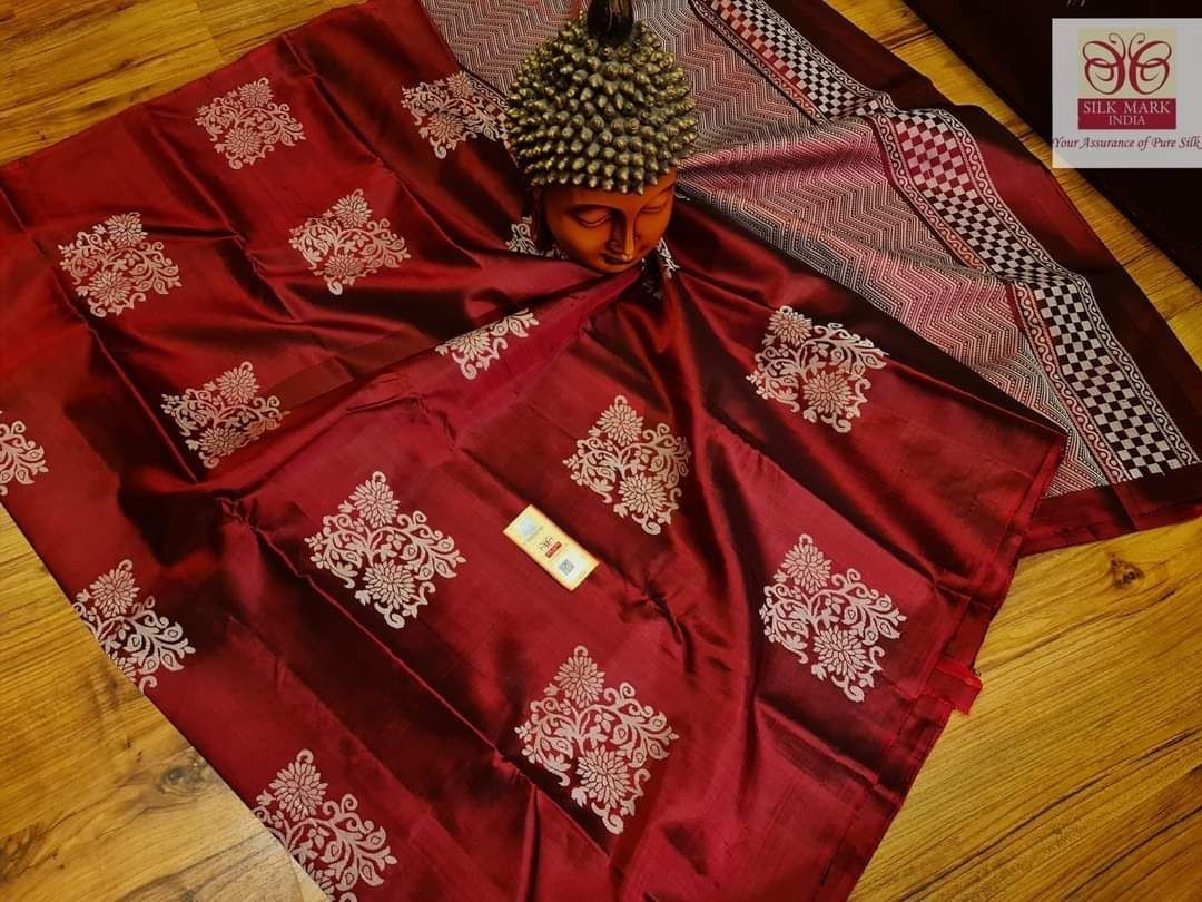 Women Daily Wear Lichi Silk Saree