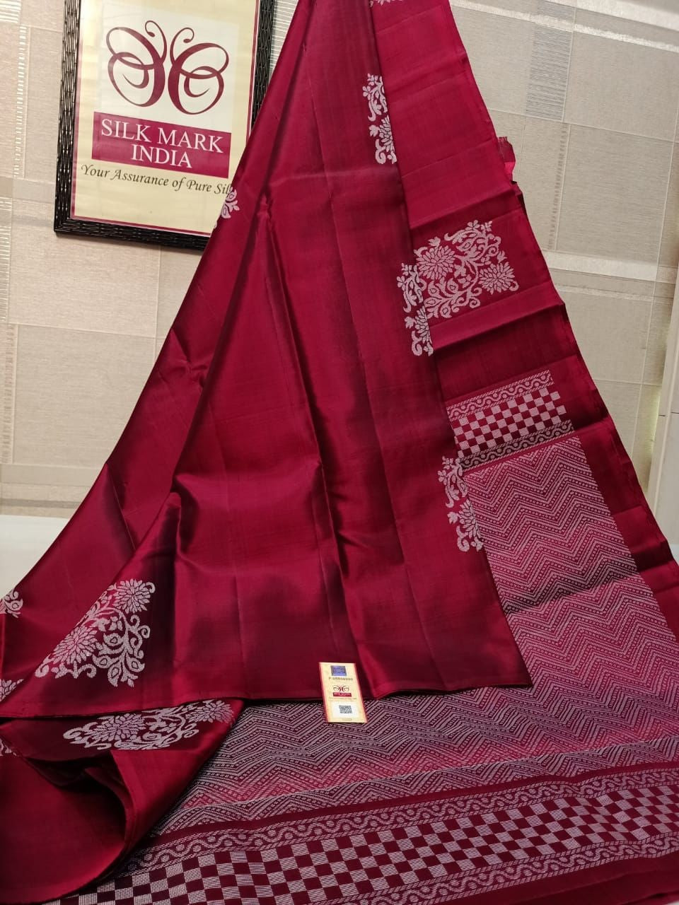 Women Daily Wear Lichi Silk Saree
