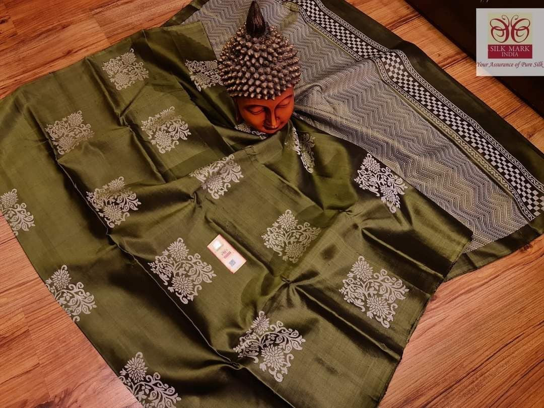 Mehndi Soft Lichi Silk Saree With Rich Pallu