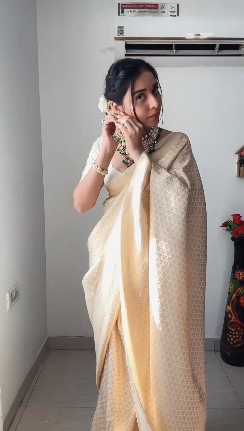 Wedding Wear Cream Color Rich Pallu Ready To wear One Minute saree