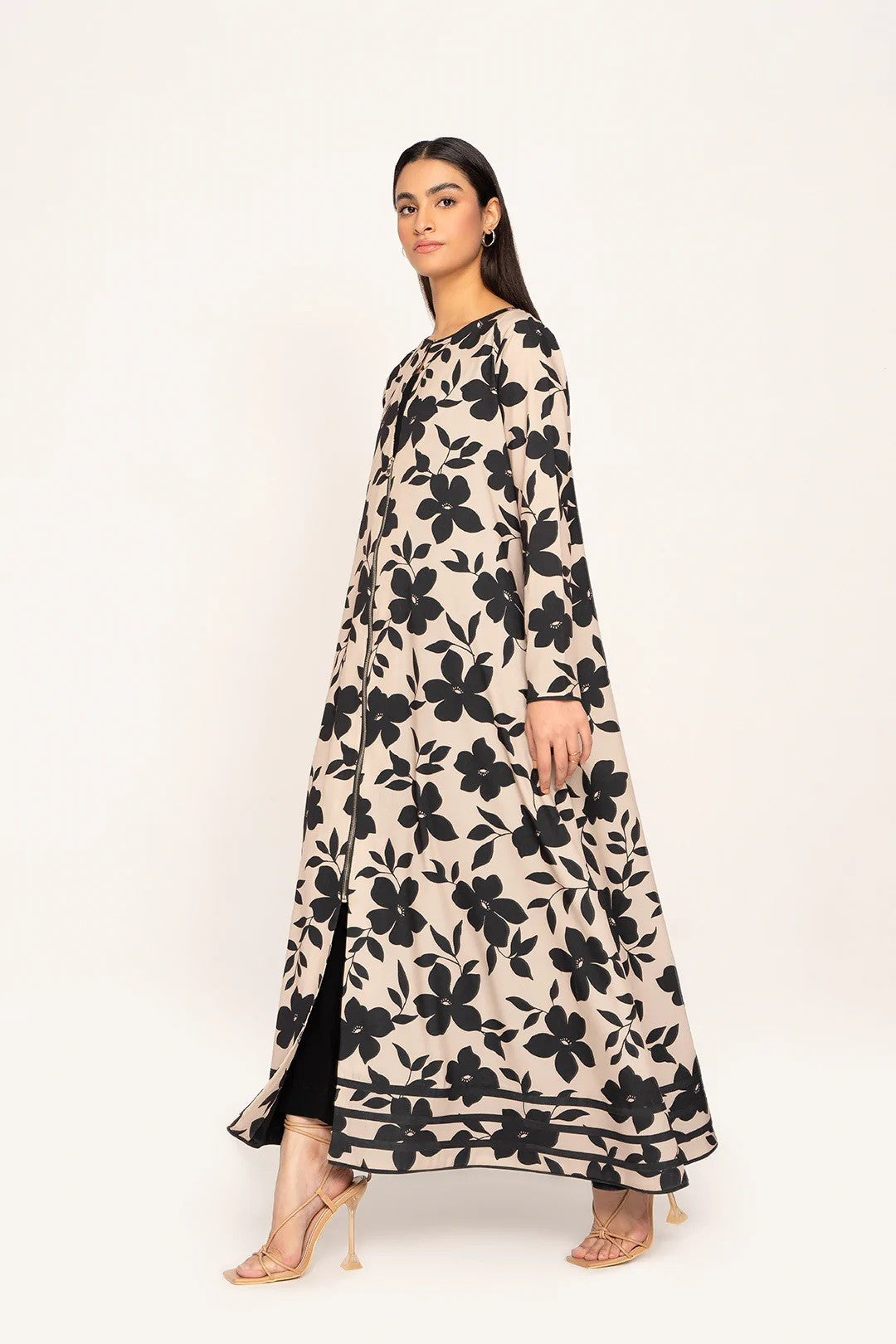 Cream and Black Colour Flower Printed Korean BSY Party Wear Kaftan And Inner