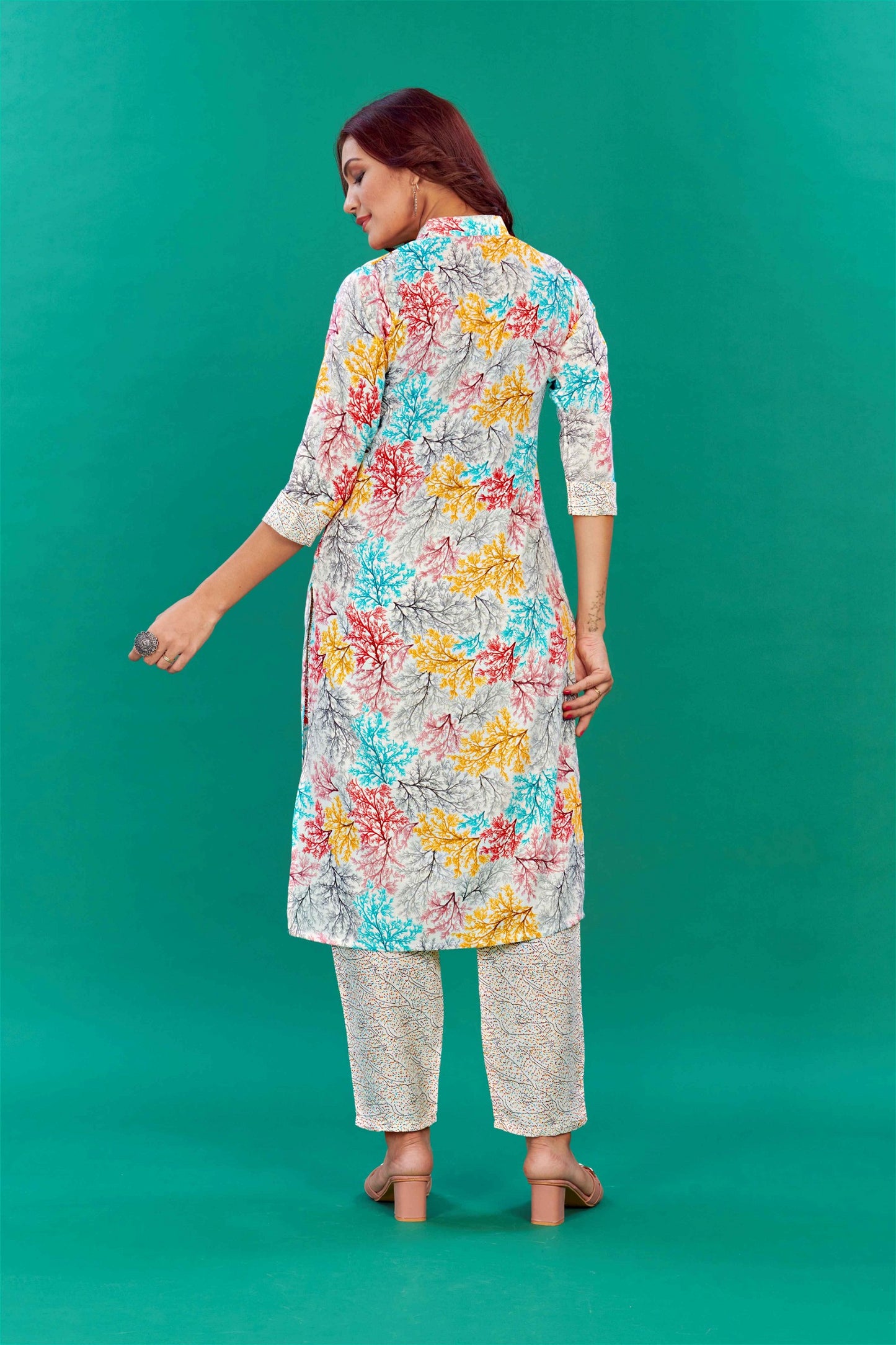 White Colour Cotton Jaipuri Printed Casual Wear Kurta Pant Set For Women's